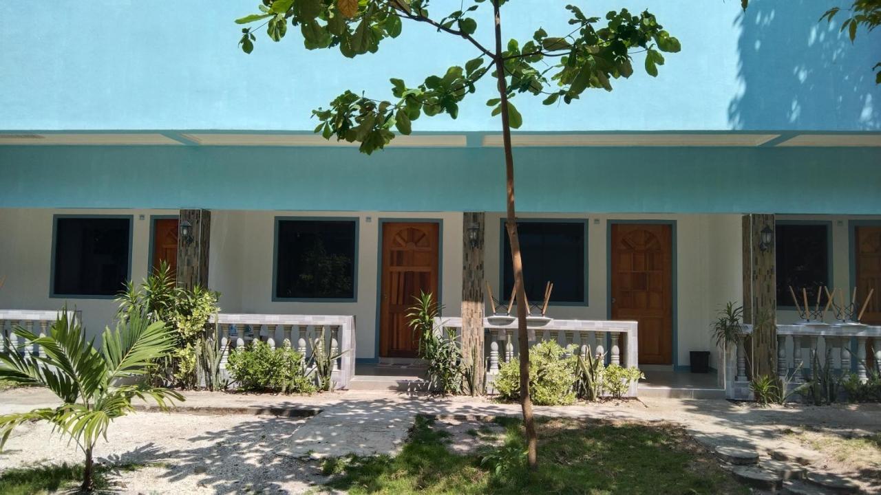 Elen Inn - Malapascua Island Fan Room #2 Buitenkant foto