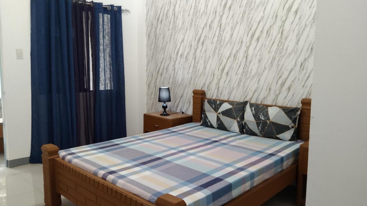 Elen Inn - Malapascua Island Fan Room #2 Buitenkant foto